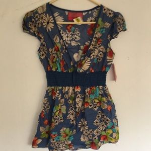 Celle floral top large NWT